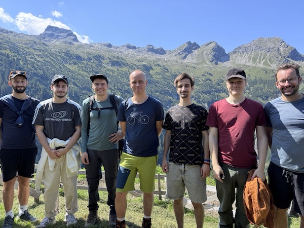The feld.ai team on a company outing in the mountains