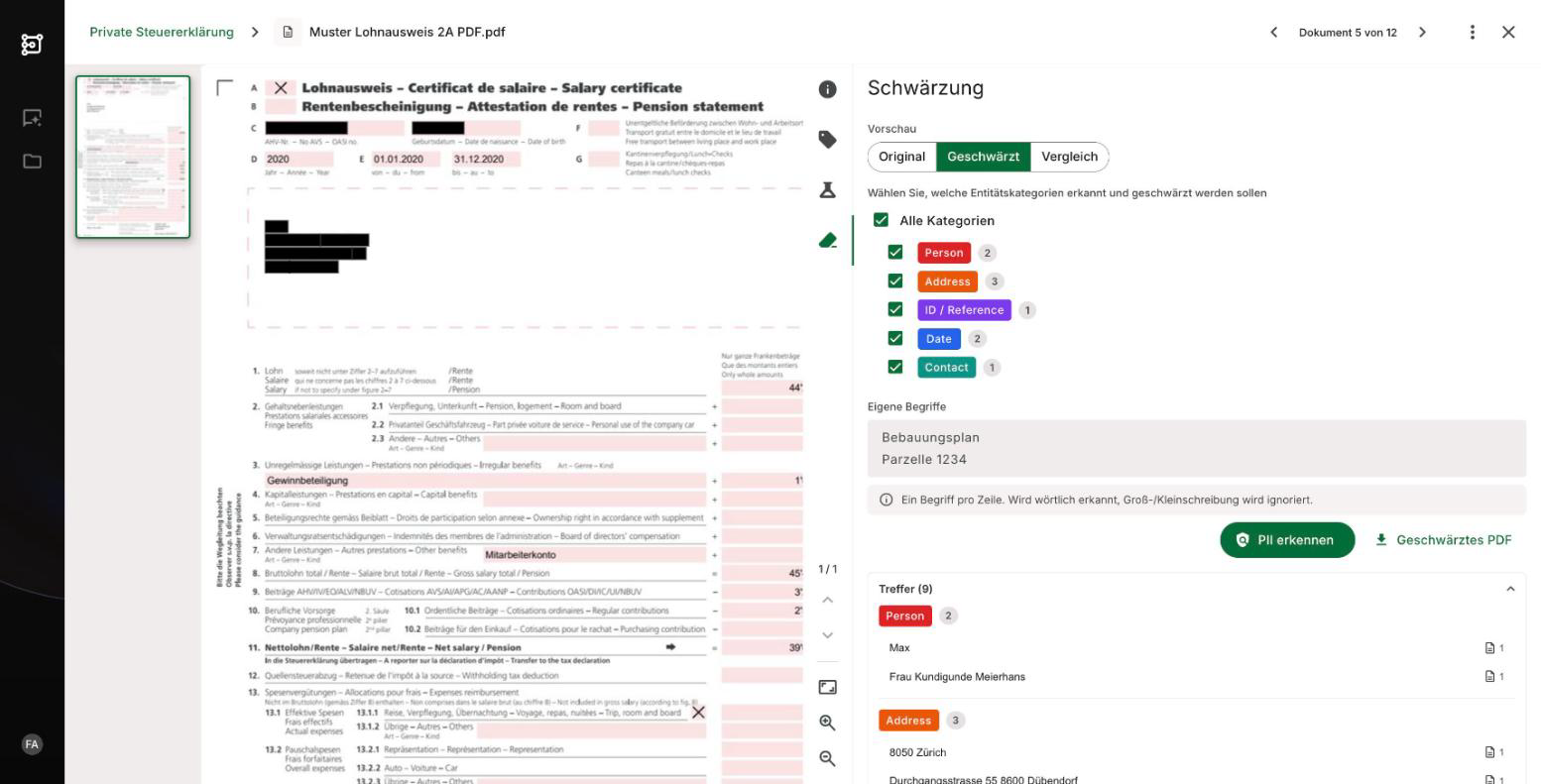 feld.ai Schwärzungsansicht: Lohnausweis mit geschwärzter AHV-Nummer, Geburtsdatum und Adresse, daneben die erkannten Entitätstypen Person, Adresse, Referenz, Datum und Kontakt mit Trefferzahl